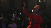 Tarian Sufi memang bisa dilakukan sebagai bentuk lain meditasi. Meditasi yang dilakukan melalui tarian Sufi ini memiliki kaitan yang erat dengan ajaran Tasawuf. 