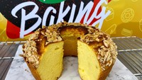 Chef Yongki juga mendemokan cara bikin cake tape kenari. Bahan utamanya adalah tape yang manis dan lembut.