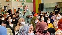Di sela-sela acara, peserta juga antusias bertanya pada chef Yongki. Semua dijawab lengkap oleh sang chef.