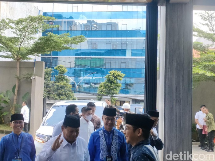 Prabowo tiba di DPP PAN. (Dwi Rahmawati/detikcom).