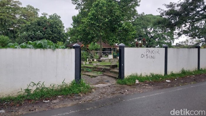 prank pocong jadi-jadian kota Malang