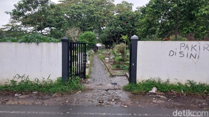 prank pocong jadi-jadian kota Malang