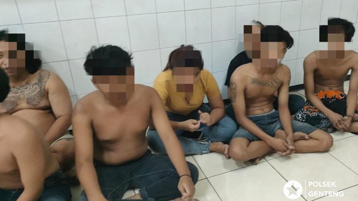 Razia skala besar surabaya