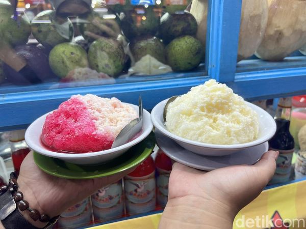 Segar! Es Campur dan Es Teler Legendaris di G Town Square