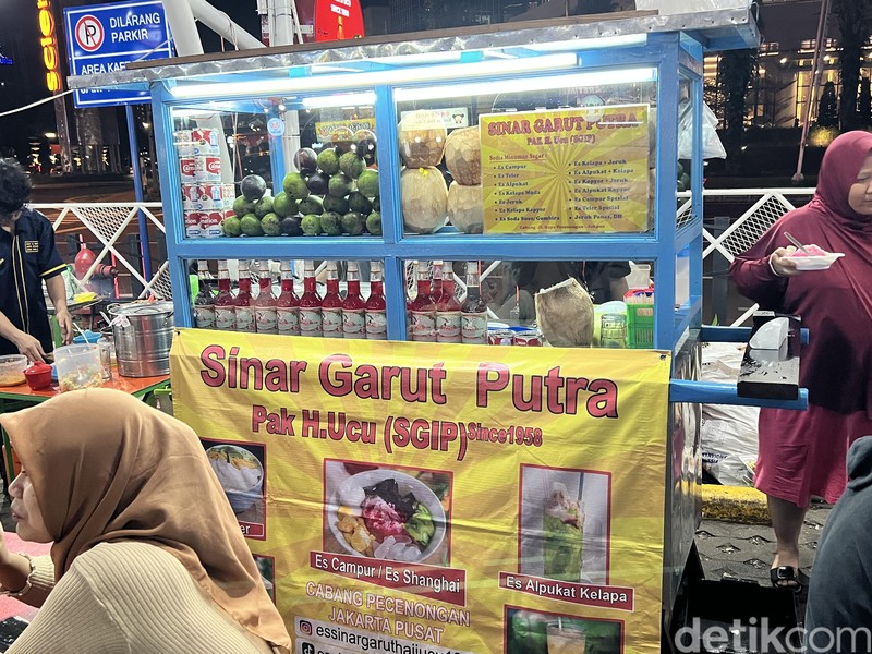 Segar! Es Campur dan Es Teler Legendaris di G Town Square