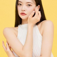 Ketika presenter Park Mi Sun menyarankannya untuk rehat sejenak dari siaran, Somyi mengaku tidak bisa melakukannya. Sambil menangis, ia mengaku takut tidak bisa menafkahi keluarga. Aku tidak punya penghasilan jika aku istirahat dari siaran, itu ikatan yang aku tidak bisa keluar, aku merasa jika aku kolaps, keluargaku akan habis, kata Somyi.Foto: Instagram