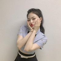 Karena berbagai tekanan dan kritikan yang diterimanya, Somyi pun mengalami masalah mental. Aku telah menjalani konseling psikis cukup lama. Aku punya gangguan bipolar parah, gangguan kecemasan dan panik. Ada kalanya aku tidak tidur selama dua hari. Aku tidur 12-16 jam karena aku minum obat. Dokter bilang lebih baik minum obat tapi itu mengganggu siaran keesokan harinya. Aku tertidur ketika minum (alkohol) jadi aku minum sendiri setiap hari, ujarnya.Foto: Instagram