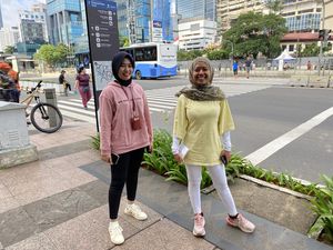 Senangnya Warga Leluasa Jogging di CFD Sudirman-Thamrin Meski Berpuasa