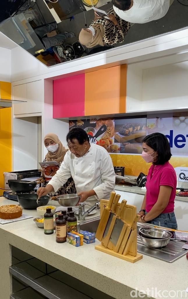 Sultan! Es Kolak Pisang Chef Yongki dengan Nangka dan Sumsum Hijau