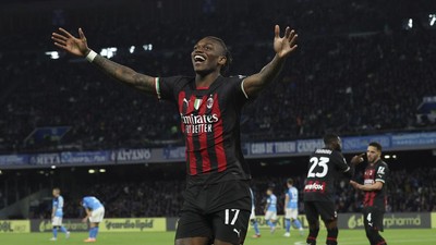 AC Milan Bantai Napoli Tanpa Ampun