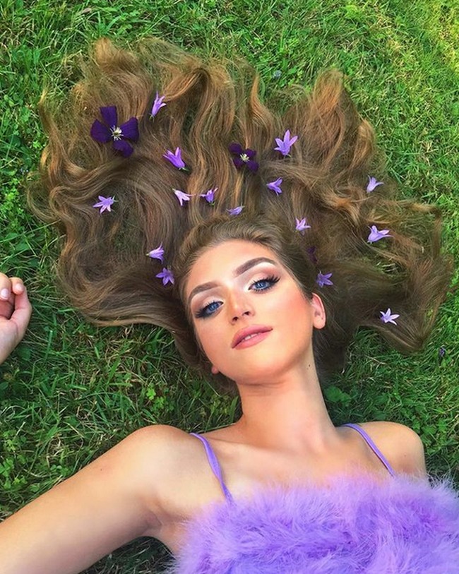 “Itu adalah masa laluku dan kamu tidak akan memberi tahu mereka semuanya yang terjadi di masa laluku. Aku hanya ingin dia tahu tentangku dan juga aku tidak ingin ditolak pria yang seharusnya bisa aku tolak, ungkap Adea di video di YouTube-nya @shera_oficl. Foto: dok. Instagram/ @adee.ah