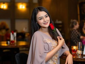 Jalani Puasa Sendiri, Adelia Zizi Kangen Rebutan Gorengan Bareng Keluarga