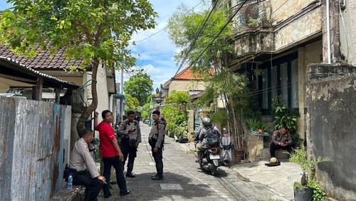 Lokasi sekitar bentrokan ormas PGN dengan AMP di Jalan Dr. Goris, Denpasar, Sabtu (1/4/2023).
