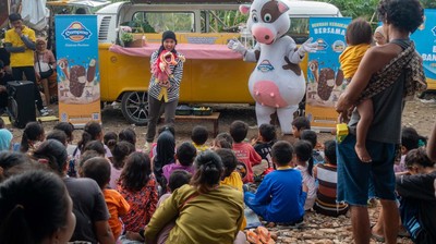 Berbagi Bersama Warteg Gratis di Bulan Ramadan