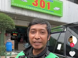 Driver Ojol Ini Dibayar Rp 2 Juta Untuk Belikan Pempek Langsung di Palembang
