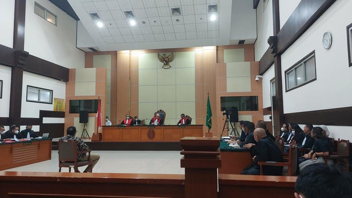 Fatia di sidang Haris Azhar (Rumondang-detikcom)