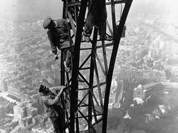 Foto Jadul Abadikan Momen Mencengangkan Zaman Dulu, Bikin Melotot!
