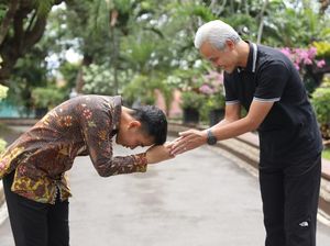 Ganjar Unggah Momen Gibran Sungkem, Tulis Caption soal Kebijaksanaan