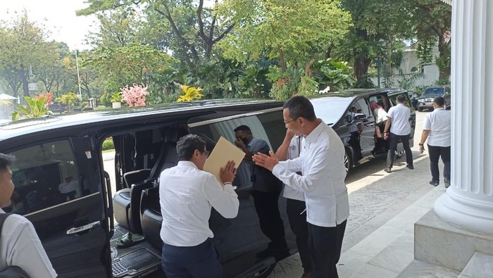 Heru Budi usai bertemu dengan Wamen BUMN (Tiara-detikcom)