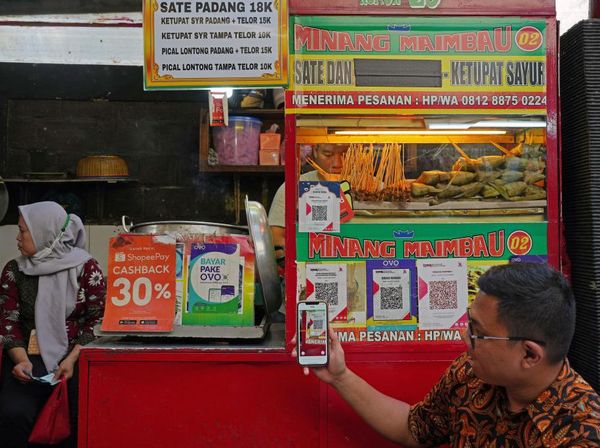 Jajan Makin Mudah Pakai QR Kode