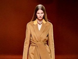 10 Koleksi Hermes Fall/Winter 2023, Busana Simple yang Elegan