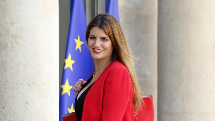 PARIS, FRANCE - JULY 07: Newly appointed French Junior Minister of Citizenship Marlene Schiappa arrives at the Elysee presidential palace to attend a weekly cabinet meeting on June 07, 2020 in Paris, France. New French Prime minister, Jean Castex has been appointed after the government of Edouard Philippe had resigned on July 3, 2020, prompting a government and cabinet reshuffle. (Photo by Chesnot/Getty Images)