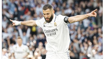 Karim Benzema tampil impresif dengan mencetak hattrick hanya dalam waktu tujuh menit. Foto: Twitter