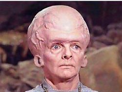 10 Meme Anak Retail, Pasti Pernah Ngalamin Semuanya