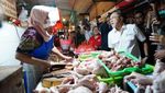 Mendag Tinjau Bapok di Pasar Rawamangun