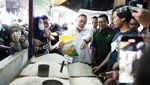 Mendag Tinjau Bapok di Pasar Rawamangun