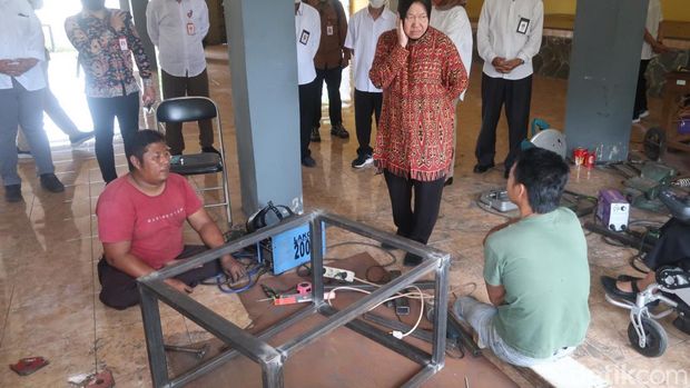 Mensos Tri Rismaharini kunjungi  Balai Besar Penelitian dan Pelatihan Kesejahteraan Sosial (BBPPKS) Kementerian Sosial di Bantul, Senin (3/4/2023).