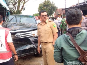 Horor Kecelakaan Maut Mobil Dinas Bupati Kuningan Tewaskan Suami-Istri