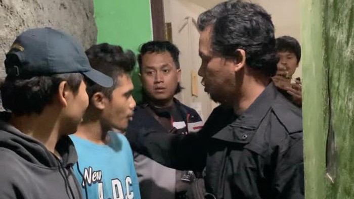 Penangkapan pelaku pencurian kendaraan bermotor di Salatiga.