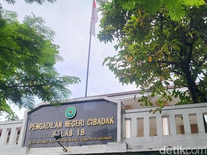 Dulu Bacok Siswa SD, Kini Jadi Pesakitan