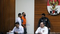 Rafael juga dihadirkan dalam konferensi pers ini.  