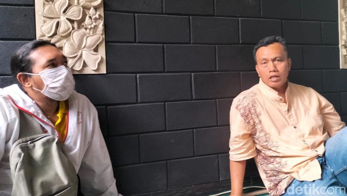Pria tewas Ahmad Yani Surabaya