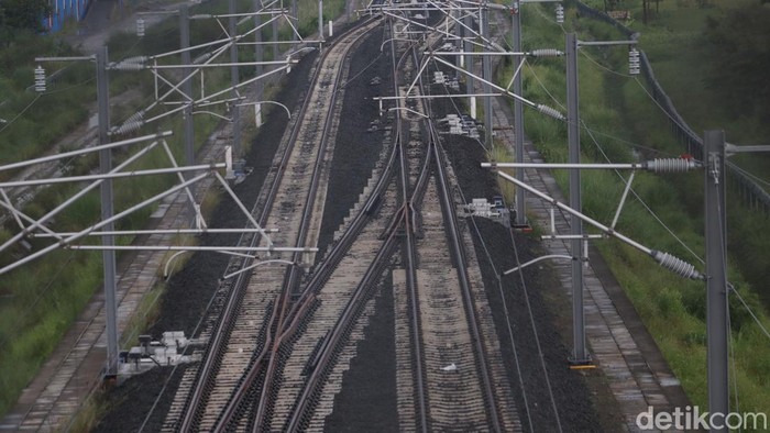 Progres pembangunan Stasiun Kereta Cepat Jakarta Bandung (KCJB), 3 April 2023