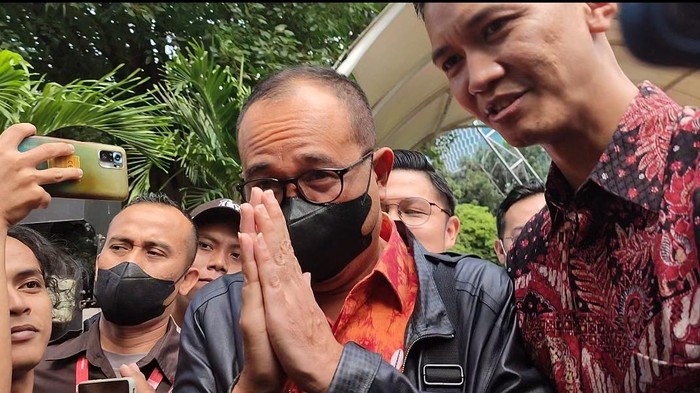 Rafael Alun datangi KPK (Wilda-detikcom)