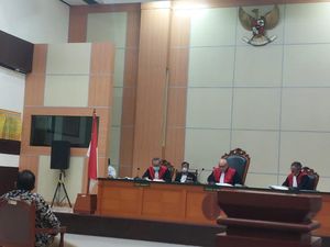 Haris Azhar Kena Tegur Hakim Gegara Jawaban Nyeleneh soal Tempat Lahir