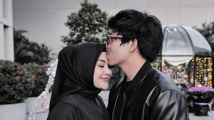 Anniversary ke-2 Aurel Hermansyah dan Atta Halilintar