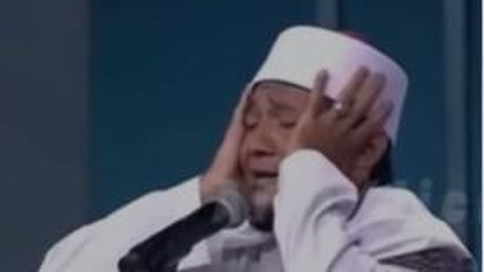Dhiyauddin saat ikut lomba adzan di Arab Saudi. (Foto: Istimewa)