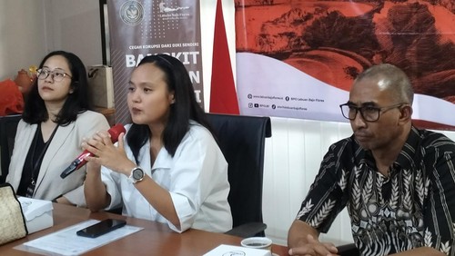 Direktur Utama BPOBLF Shana Fatina (tengah) saat menjelaskan kesiapan KTT ASEAN di Labuan Bajo, Selasa (4/4/2023).