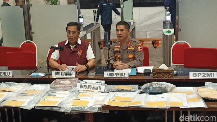 Dirtipidum Bareskrim Polri Brigjen Djuhandani Rahardjo Puro