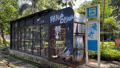 Ulah Tangan Jahil Rusak Fasilitas Taman Cibeunying Kota Bandung