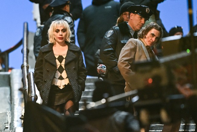 Joaquin Phoenix yang berperan sebagai Arthur Fleck juga ambil bagian untuk pengambilan gambar adegan tersebut.  (Foto: GC Images/Getty Images)