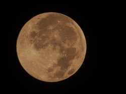 Postingan di FB Klaim Bukti Bulan Pernah Terbelah, Begini Kata NASA