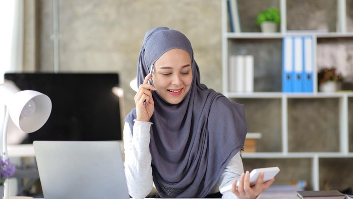 Ilustrasi wanita hijab