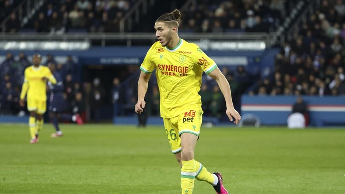 PARIS, FRANCE - MARCH 4: Jaouen Hadjam of Nantes during the Ligue 1 match between Paris Saint-Germain (PSG) and FC Nantes at Parc des Princes stadium on March 4, 2023 in Paris, France. (Photo by Jean Catuffe/Getty Images)