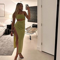 Konfirmasi hubungan mereka pun menimbulkan kontroversi. Sebagian fans Jake mengaku kecewa bahkan berharap berita tersebut adalah aksi April Mop. Foto: Instagram Jutta Leerdam