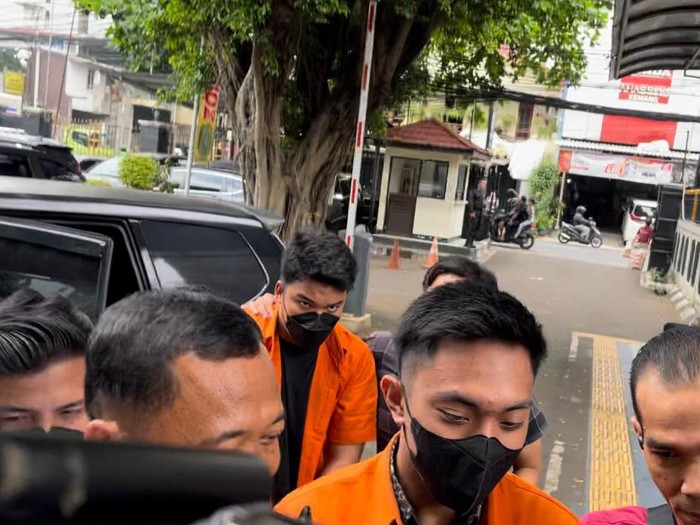 Mario Dandy Satriyo saat tiba di PN Jaksel